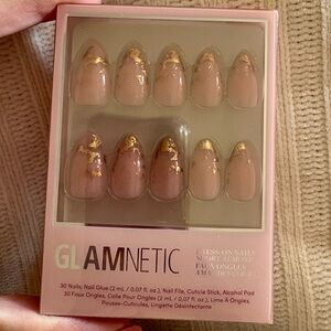 Glamnetic 24K Almond Press-On Nails with Gold Flakes